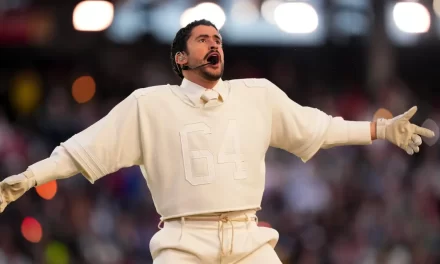 Bad Bunny en el Super Bowl redefine la moda global