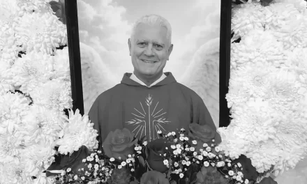 Sacerdote murió y nunca se hizo cargo de sus hijos