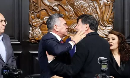 Alito vs Noroña en tres caídas sin límite de tiempo