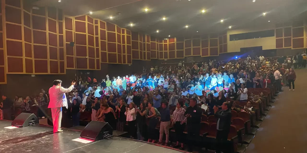 Amor eterno para las mamás en un concierto con causa