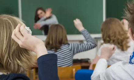Maestros bajo amenaza: violencia estudiantil y cómo enfrentarla